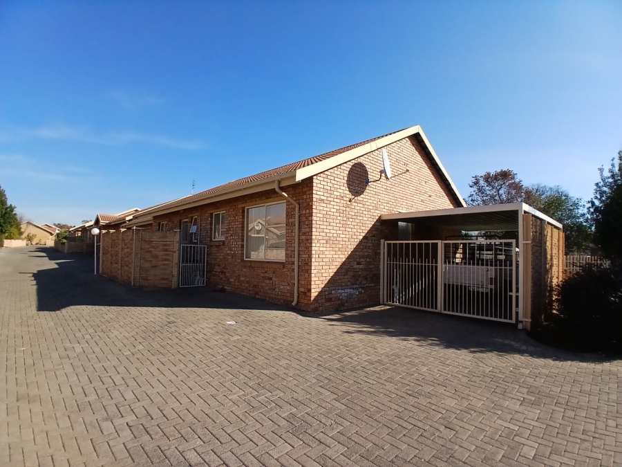 3 Bedroom Property for Sale in Uitsig Free State